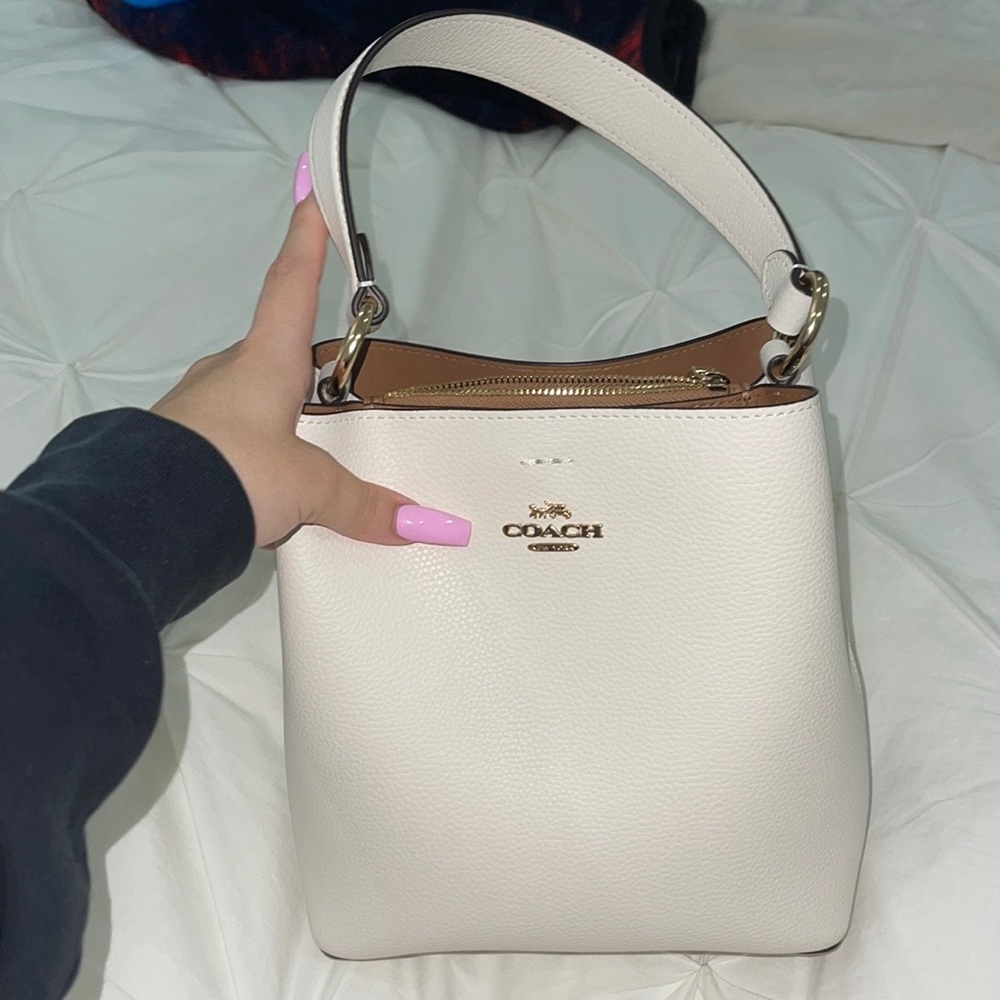Coach Bucket Bag - Picture 3 of 3